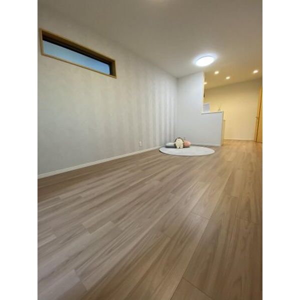 春とそよ風のフィオーレ〜S Apt.玉津町〜 室内写真1