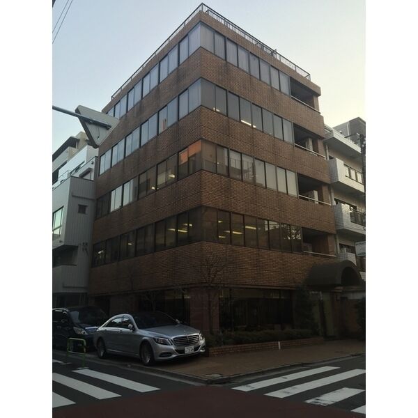 番町グロリアビル
