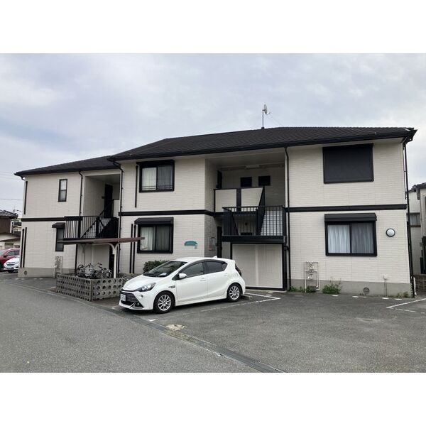 三輪アザレア