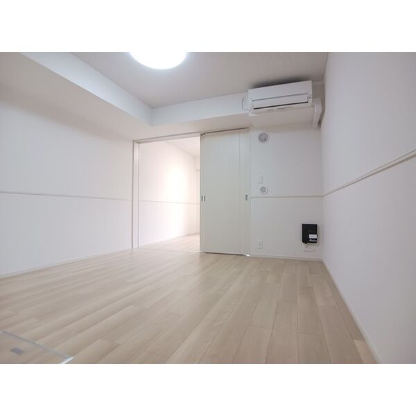 ヒカルサ尼崎栗山町 室内写真1