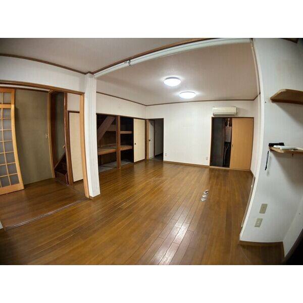伊吹町戸建 室内写真1