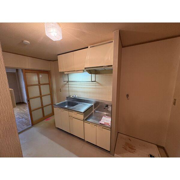 Surplus One 稲垣 室内写真2