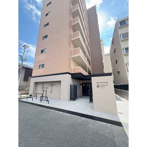 フロンティアテラス江坂 建物画像