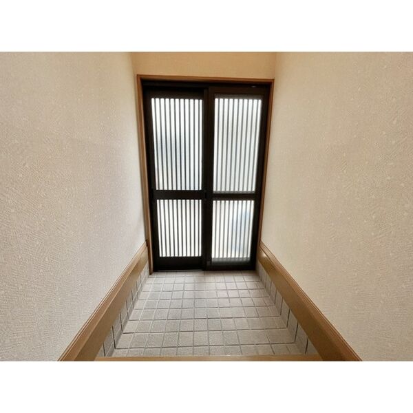 稲葉元町1丁目貸家 室内写真1