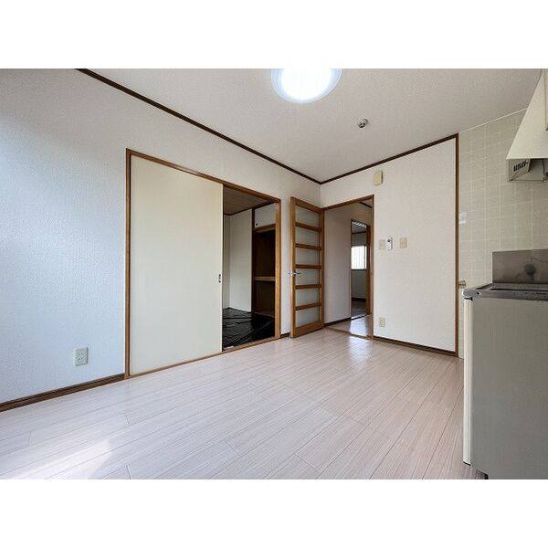 Surplus　Two　OHTA 室内写真1