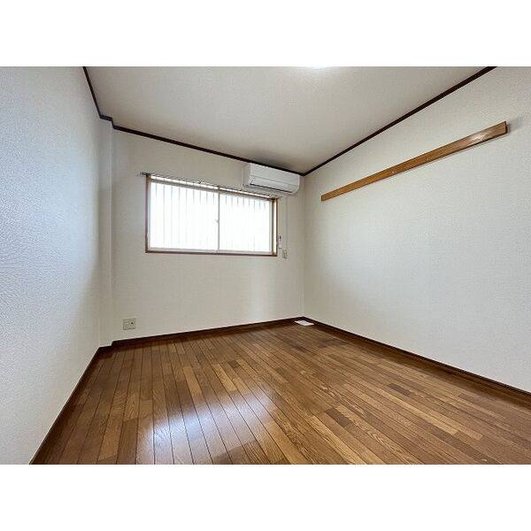 Surplus　Two　OHTA 室内写真2