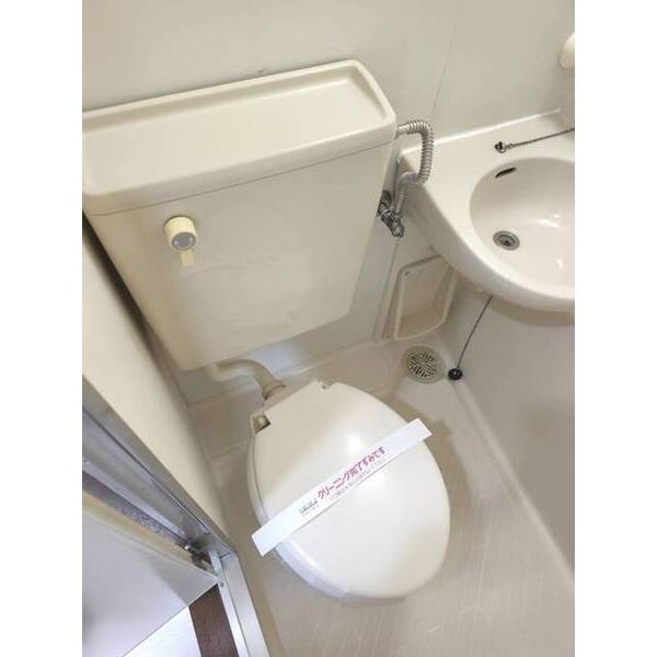 ロイヤルコーポ六十谷 室内写真4