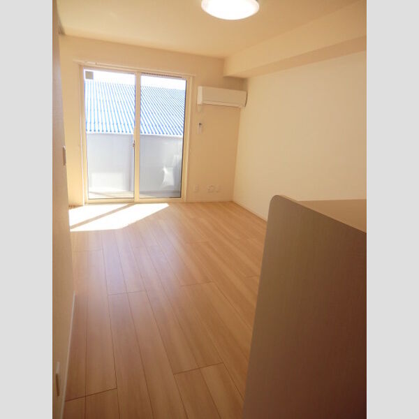 ZENITH 室内写真3