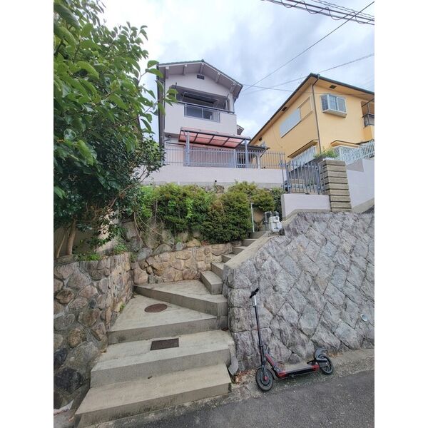 御殿山2丁目貸家 建物画像