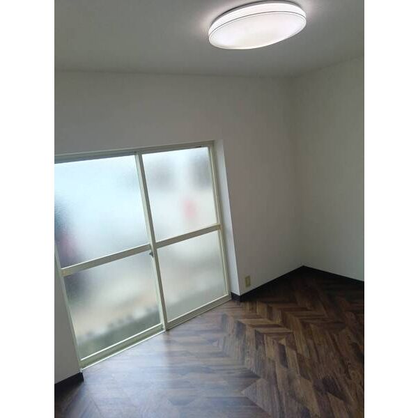 横小路町6丁目戸建 室内写真1