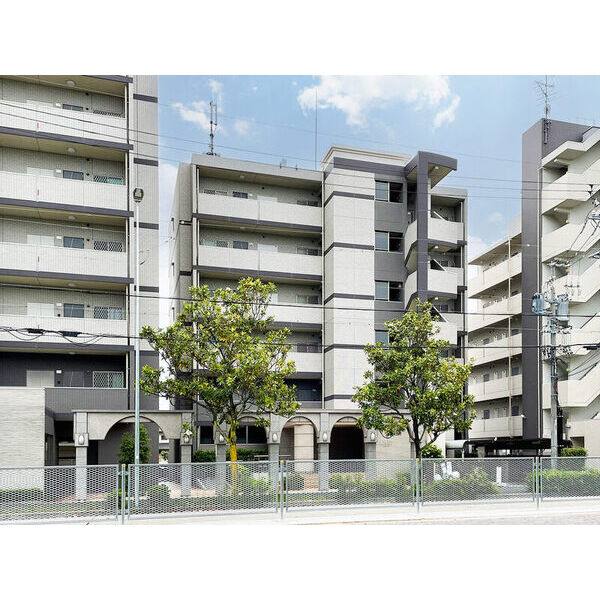CORONET INAEI 建物画像