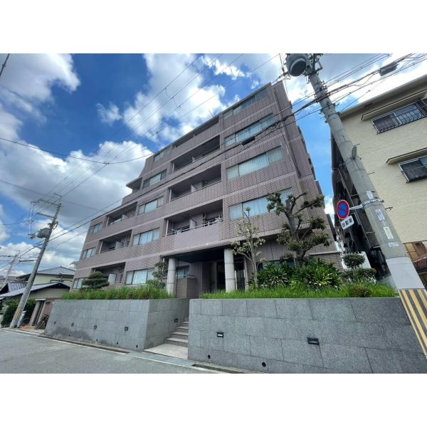 コアプラス南桜塚 建物画像