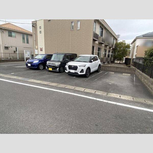レオネクストアゴーラ 室内写真3