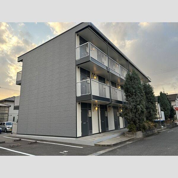 レオパレスかみや 建物画像