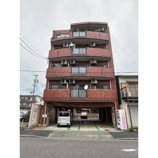 ハイツサンルート 建物画像