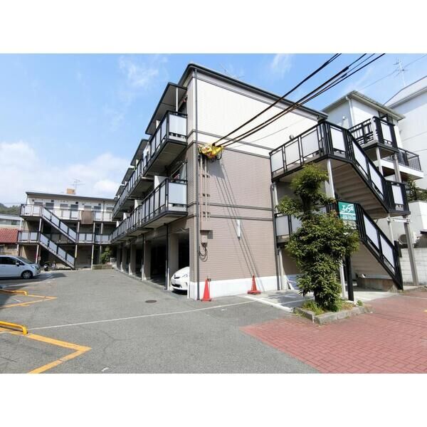 ヴィラージュみのお B 建物画像