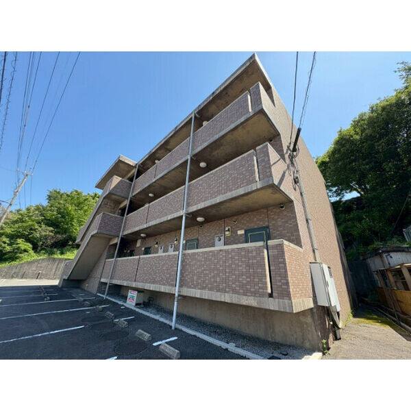 セレッソIKUWA 建物画像