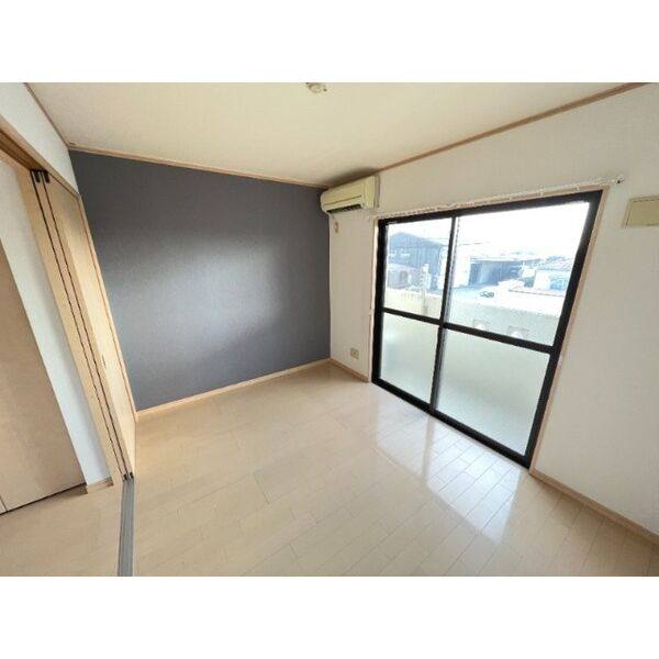 T&M 室内写真1