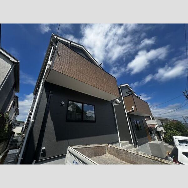 日野平山 建物画像