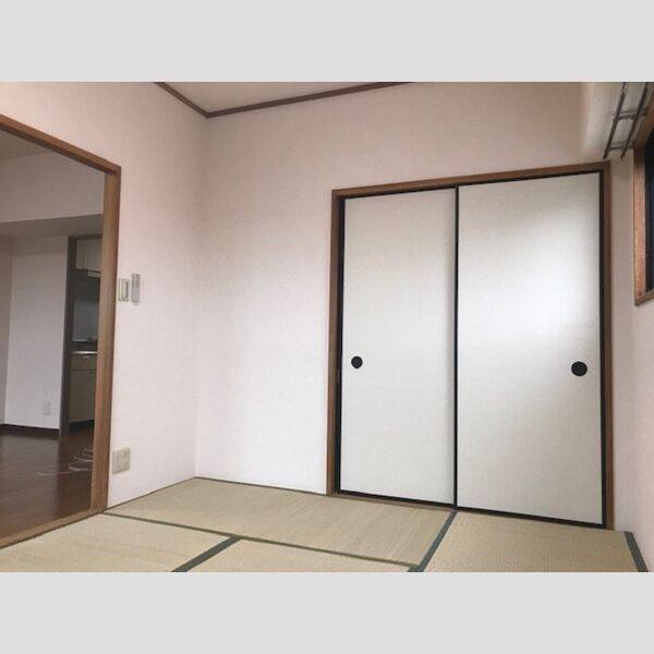 アーバンドエル原 室内写真1
