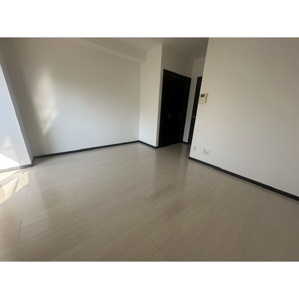 VILLA K&F 室内写真1