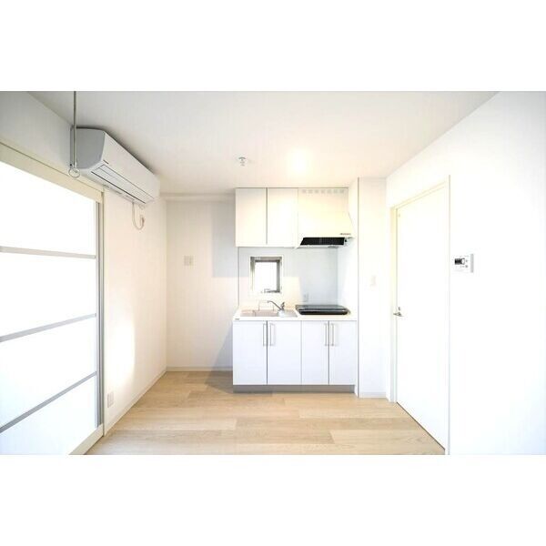 lives residense nakamurakoen 室内写真3