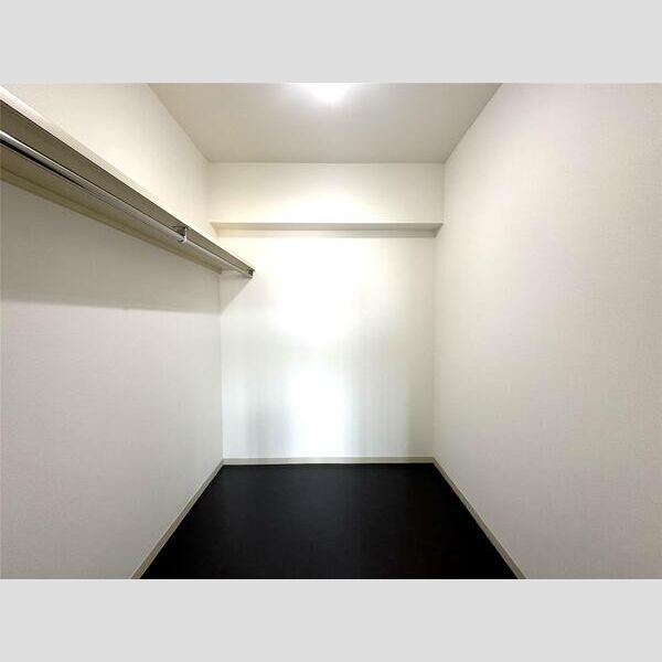 T.WOOD 室内写真7