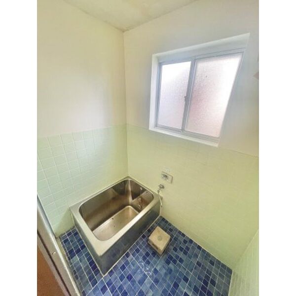 銚子市垣根町2階建て戸建て 室内写真3