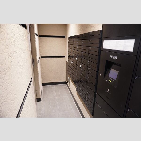 エスリード大阪梅田WEST 室内写真1