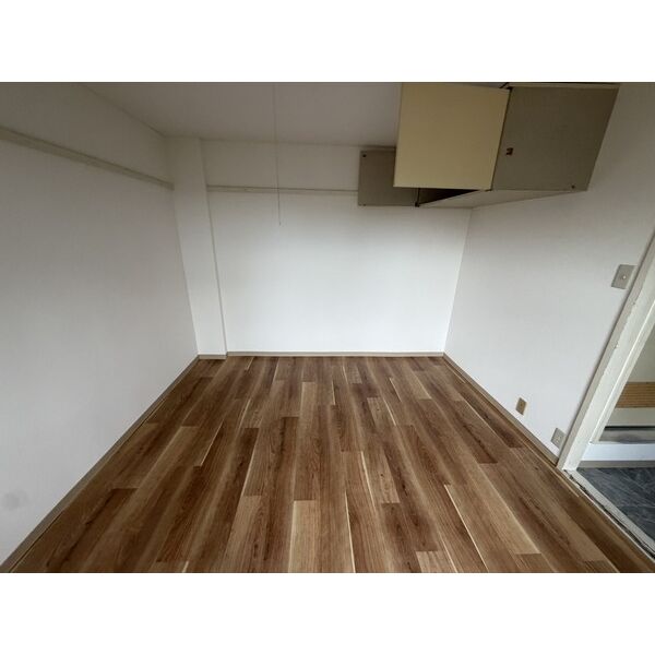 スタンドアップ本町 室内写真8