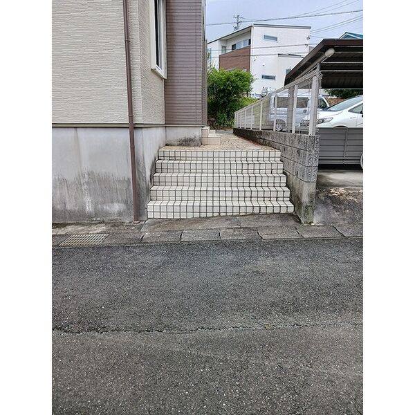 Y’sフィールド　A 室内写真9