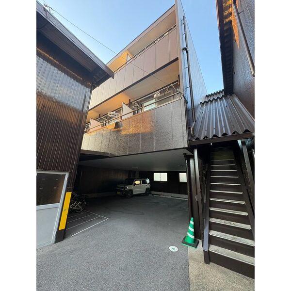 タニハイツ