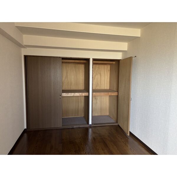グランシャリオ二階堂 室内写真2