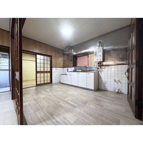 稲沢市田代貸家 室内写真3