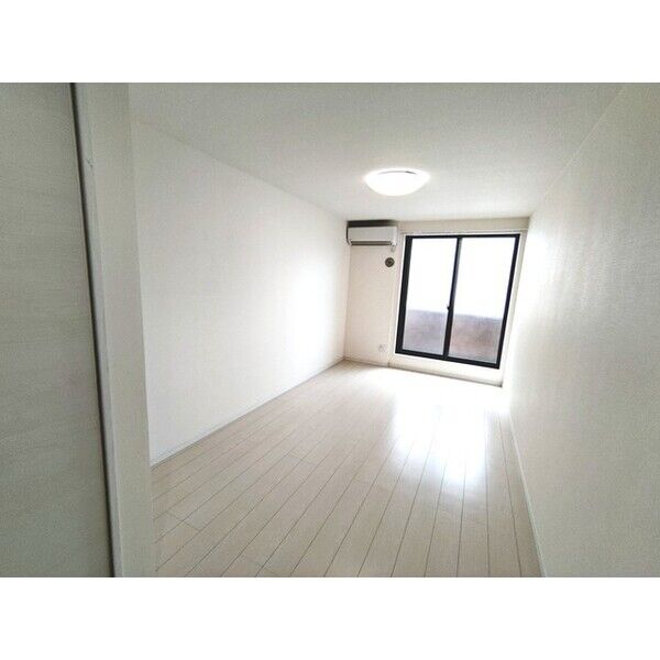 ECLAS 室内写真1