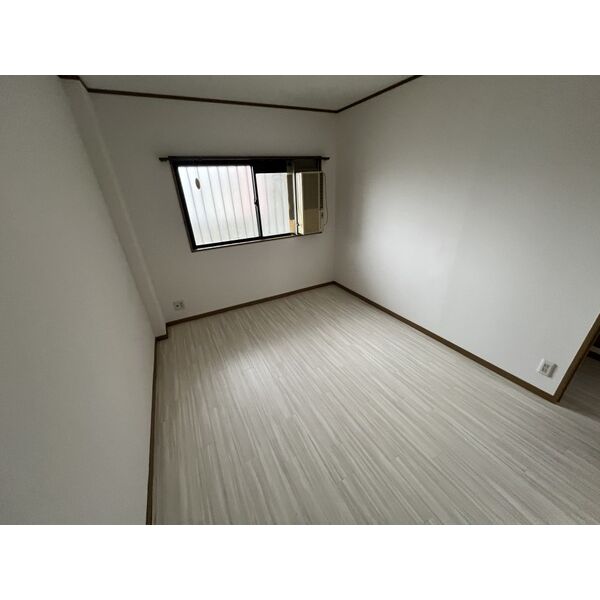マンションエイト 室内写真4
