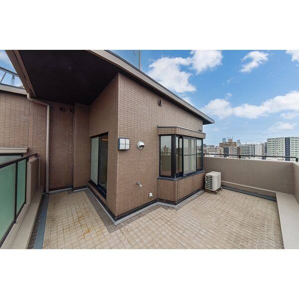 SEASONCOURT FUKUE 室内写真10