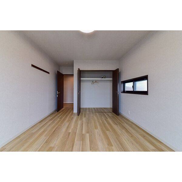 SEASONCOURT FUKUE 室内写真3