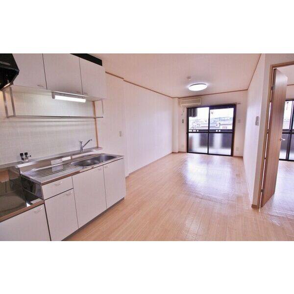 SIXTH AVENUE 室内写真1