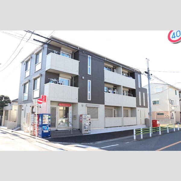 ドルフクレセント八番館