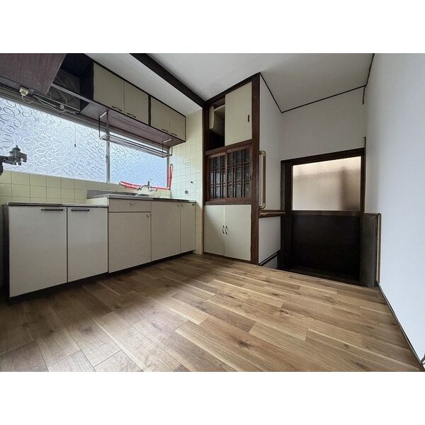 柏原市清州2丁目戸建 室内写真6