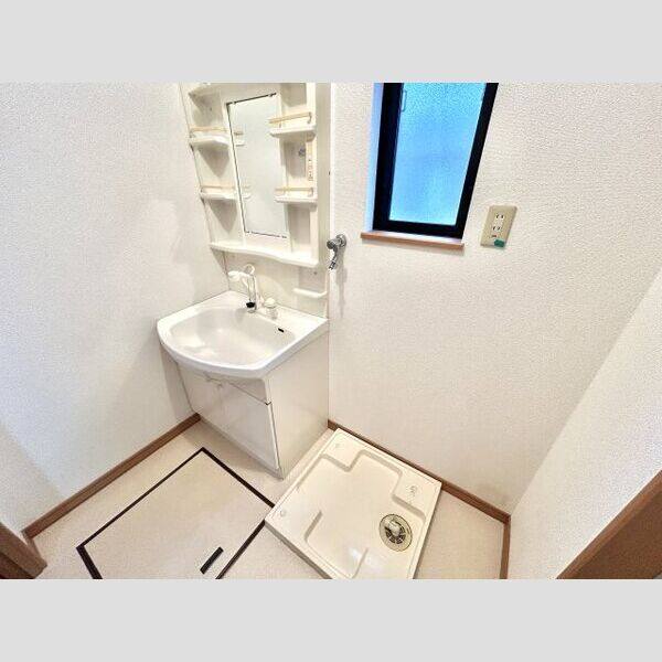 DUPLEX 串作 室内写真4