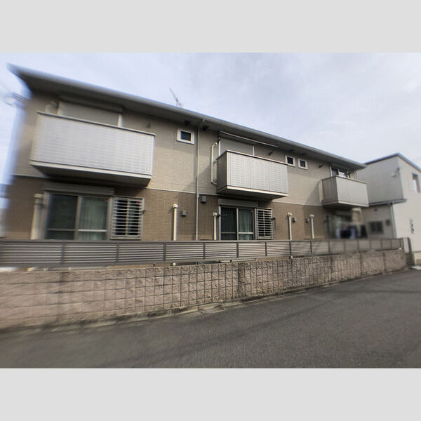 ファミーユ 建物画像