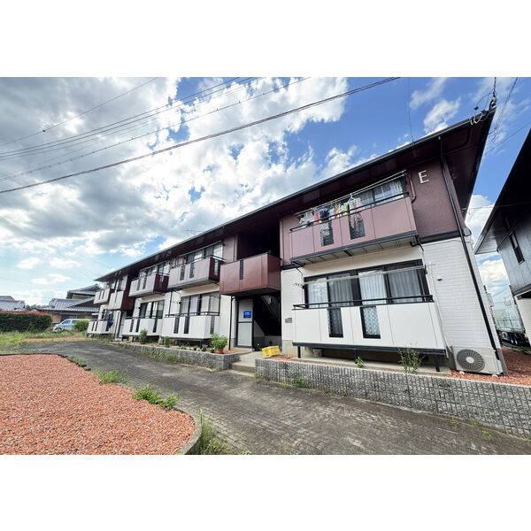 セジュール亀山E棟 建物画像