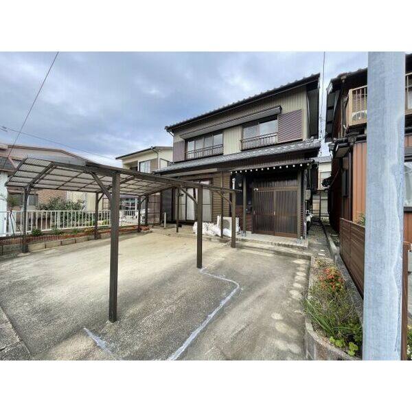 豊川市美園一丁目戸建