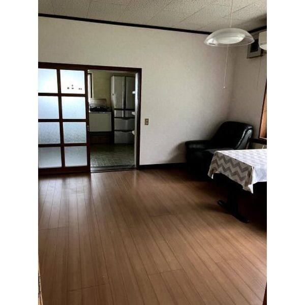 大安町戸建 室内写真1