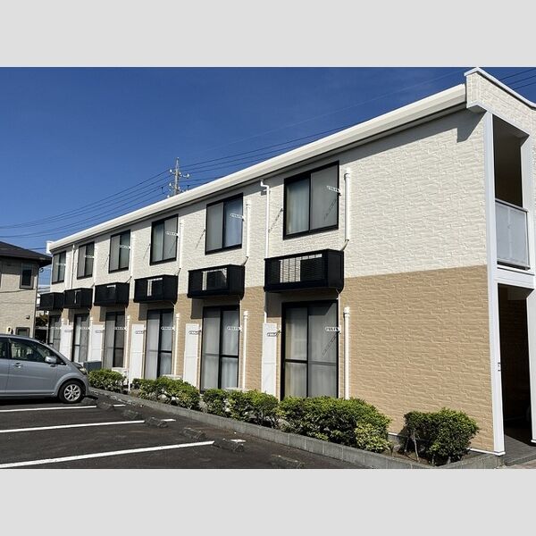 レオパレスジャルダンA 建物画像