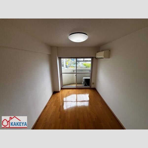 PISO 室内写真1