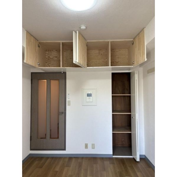ライオンズマンション新栄 室内写真1