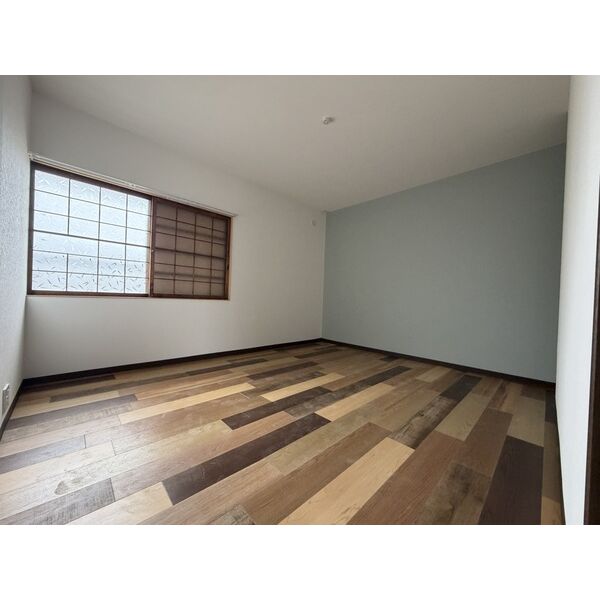 泉大津市千原町2戸建 室内写真4